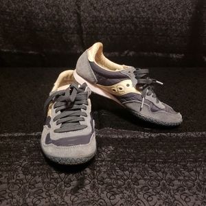 Saucony sz 7.5 womens